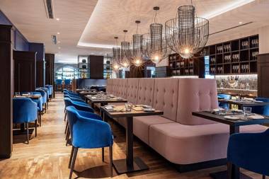 Hotel Luc Autograph Collection