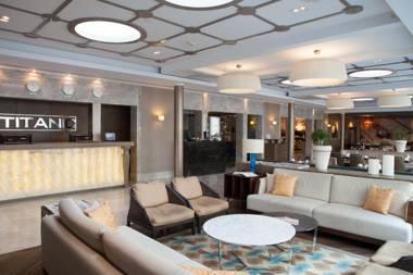 TITANIC Comfort Mitte