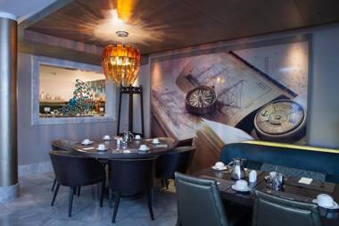 TITANIC Comfort Mitte