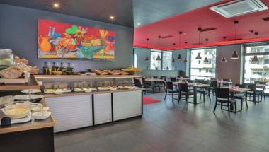 Ocak Apartment & Hotel