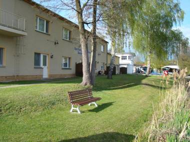 Boootshaus - Am Spreeufer