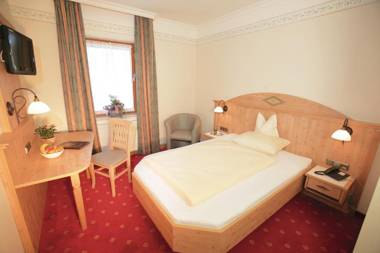 Postgasthof Hotel Rote-Wand