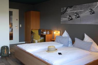 Hotel & Restaurant Hüllen