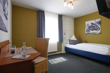 Hotel & Restaurant Hüllen