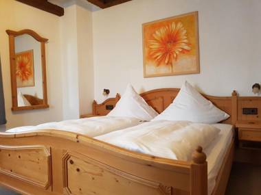 Hotel & Restaurant Hüllen