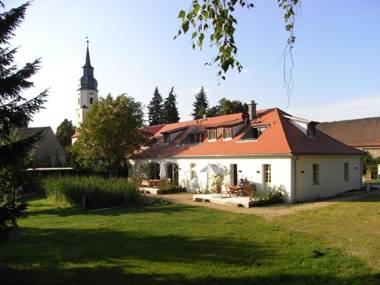 Apartmenthotel Garni "Gärtnerhaus Schloss Reinharz"