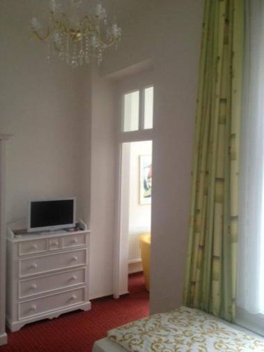 Kurvilla Fürstin Pauline