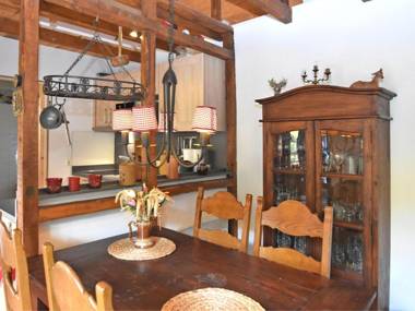 Vintage Holiday Home in Bad Pyrmont with Private Terrace