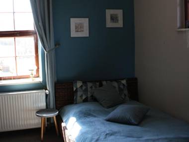 Zu den grauen Ziegenböcken