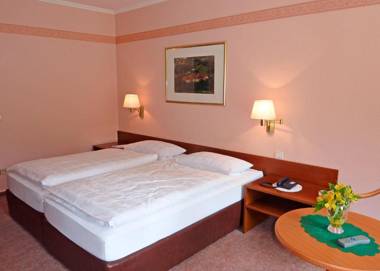 Waldhotel Felsenkeller