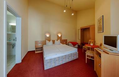 Hotel-Pension Lender