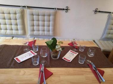 Gästezimmer / Weingut Peter