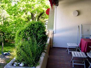 Appartementhaus im Grün