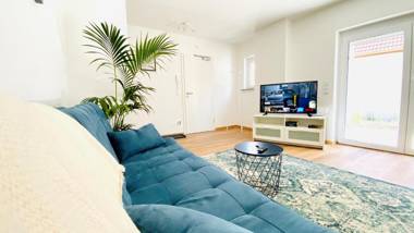 BRIGHT - Spacious & Luxury - Kitchen - Parking - Netflix