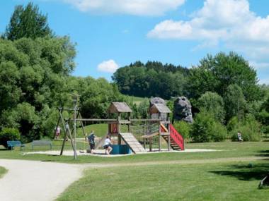 Feriendorf am hohen Bogen Haus 98 EG
