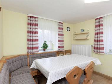 Comfortable Holiday Home in Arnschwang with Private Garden