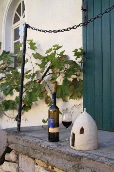 Bio-Weingut Gästehaus und Kräuterhof