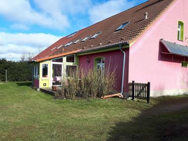 Snug Apartment in Altentreptow with Garden