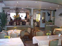Hotel-Café-Restaurant Parkhaus