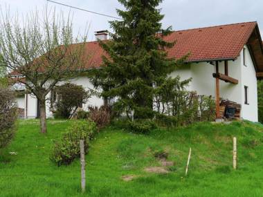 Cosy apartment on the 1st floor in the Allgäu with garden use