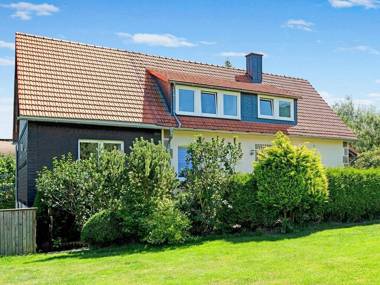 Beautiful apartment in the Hochsauerland region in a quiet location with garden and terrace