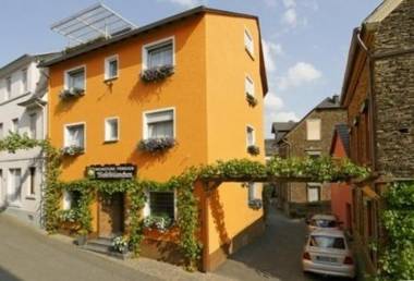 Weinstube Pension Moselblümchen