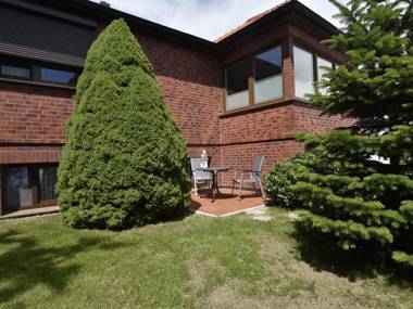 Modern Apartment in Kröpelin with Garden