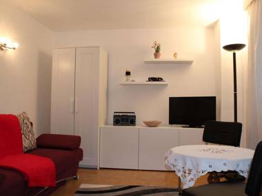 Charming Apartment in Kröpelin with Barbecue