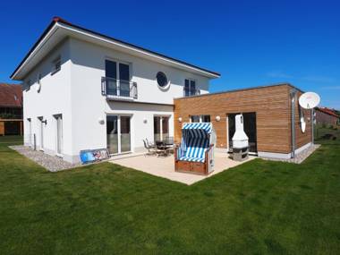 Villa Wassergeist mit Schwimmbad