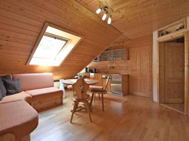 Quaint Farmhouse in Langenbach near the Lake