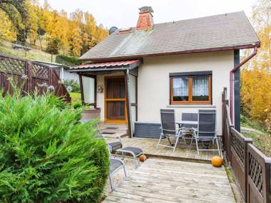 Detached holiday home with a sunny garden in the heart of the Thuringian Forest