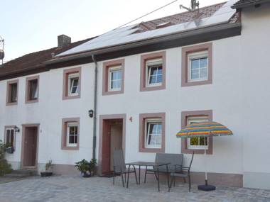 Spacious Apartment in Meisburg with Terrace & Parking