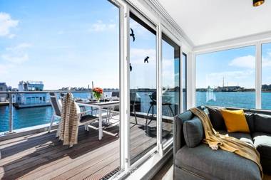 Schwimmendes Haus Aloha