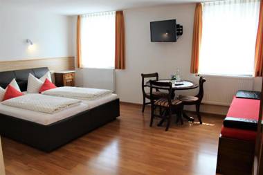 Gästehaus Pfefferle Hotel garni und Ferienwohnungen