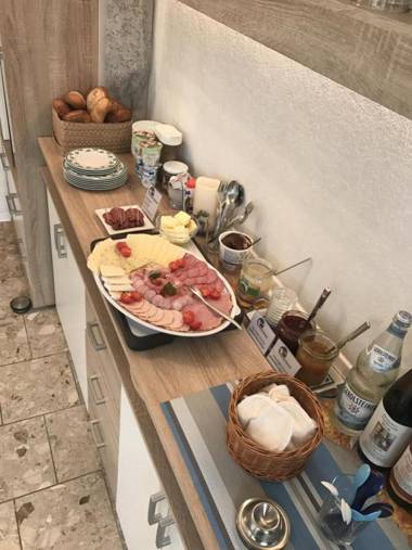 Pension und Weingut Hirschhof