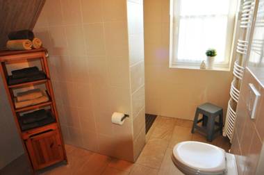 Ferienhaus Adamla 65319