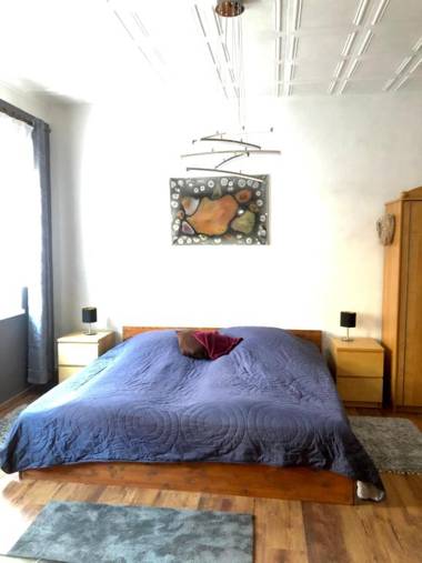 Ferienwohnung und Kunstgalerie