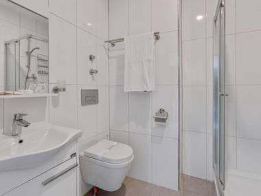 Dainty Apartment in Oberhausen with Jacuzzi and Garden