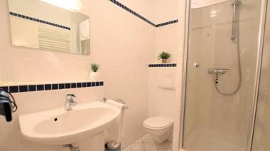 1011 ALWIDA 1 Am Brook 16