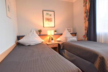 1018 ALWIDA 8 Am Brook 16