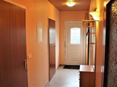 Cosy Holiday Home in Dorf Gutow near the Sea