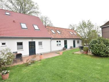 Elegant Apartment in Stellshagen with Garden and Barbecue