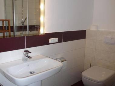 Ostsee-Bauernhof-Hocke