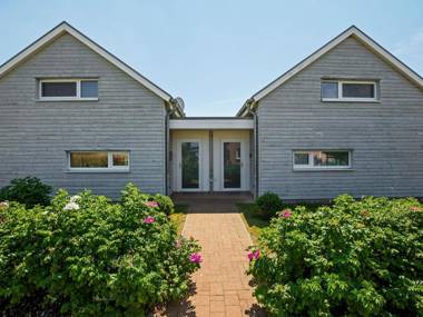 Charming Holiday Home in Zierow near Baltic Seabeach