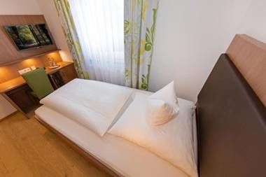 Gasthof - Hotel zum Ochsen GmbH