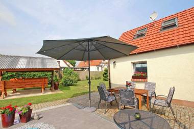 Ferienhaeuser mit Pool Kummerow SCHW 1010