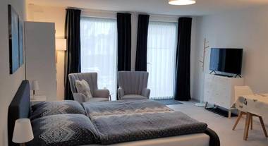 VILLA BERGAUF Studio Apartment Kaiserin Elisabeth Sisi INKL KÖNIGSCARD !!