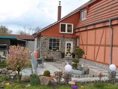 Beautiful Apartment in Grundshagen with Garden