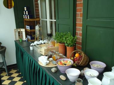 Seehotel Am Neuklostersee