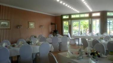 Strandhotel Buckow gut-Hotels SEE